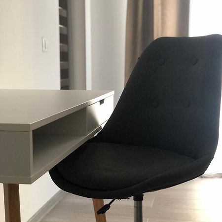 Refined Studio Haven At Exigent Plaza - 08 Bucarest Esterno foto