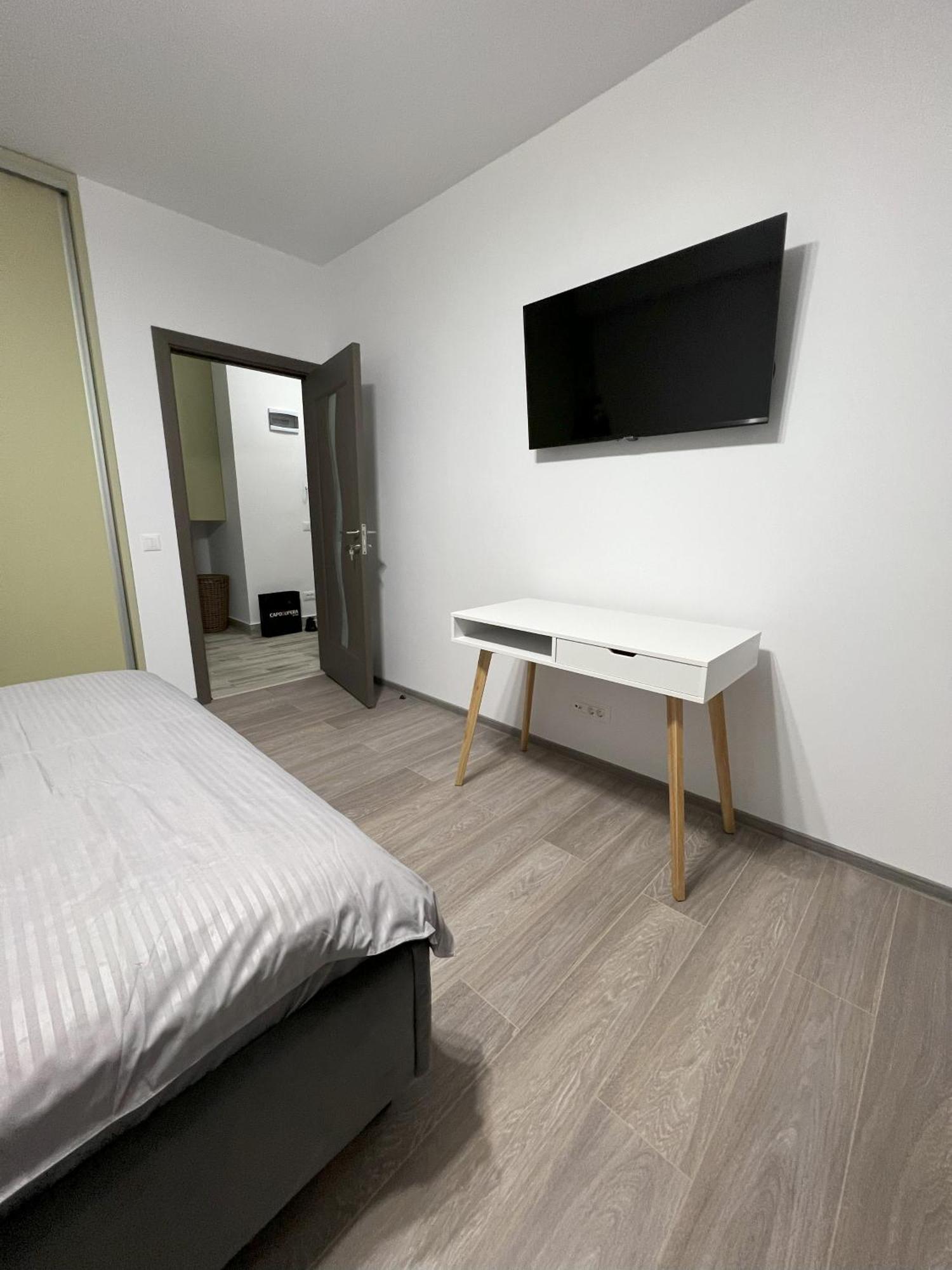 Refined Studio Haven At Exigent Plaza - 08 Bucarest Esterno foto
